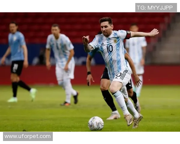 足球明星的训练秘诀揭秘如何提升球技与比赛表现 足球明星的训练秘诀揭秘如何提升球技与比赛表现